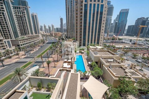 Apartment in Downtown Dubai (Downtown Burj Dubai), Dubai 2 bedrooms, 154 sq.m. № 21051 - photo 15