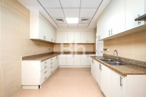 Villa à Nadd Al Sheba, Dubai, 4 chambres, 469 m², № 21064 - photo 7