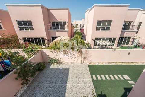 Villa à Nadd Al Sheba, Dubai, 4 chambres, 469 m², № 21064 - photo 19