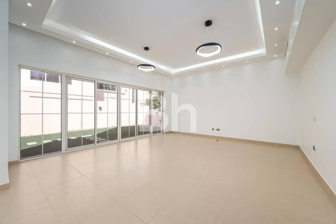 Villa à Nadd Al Sheba, Dubai, 4 chambres, 469 m², № 21064 - photo 8