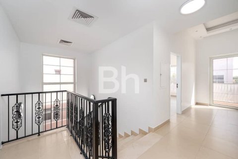 Villa à Nadd Al Sheba, Dubai, 4 chambres, 469 m², № 21064 - photo 3