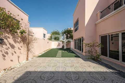 Villa à Nadd Al Sheba, Dubai, 4 chambres, 469 m², № 21064 - photo 14