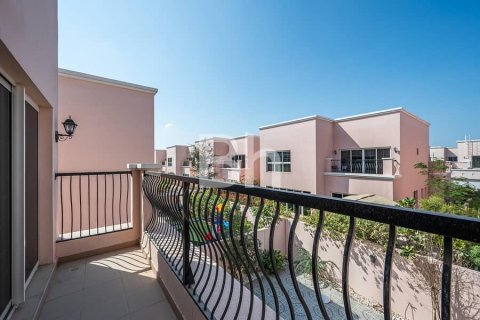 Villa à Nadd Al Sheba, Dubai, 4 chambres, 469 m², № 21064 - photo 22