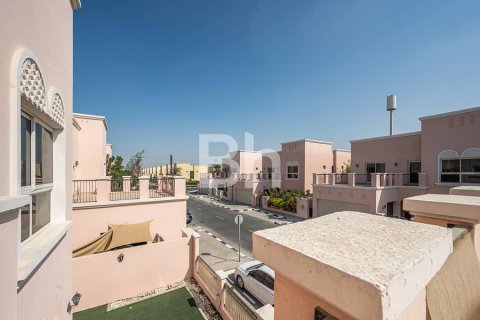 Villa à Nadd Al Sheba, Dubai, 4 chambres, 469 m², № 21064 - photo 16
