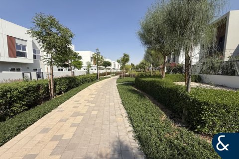 Снять в аренду виллу в Villanova, Dubai Land, Дубай: 3 спальни, 161м², № 98796 - фото 14