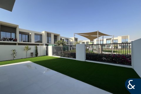 Villa in Nara, The Valley, Dubai 4 bedrooms, 258 sq.m. № 98780 - photo 16