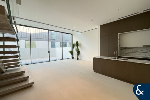 Townhouse in Dubai 3 bedrooms, 344 sq.m. № 98782 - photo 9