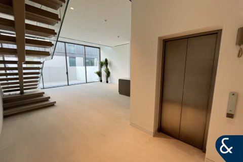 Townhouse in Dubai 3 bedrooms, 344 sq.m. № 98782 - photo 7