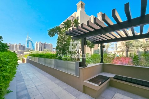 Apartment in Madinat Jumeirah Living, Umm Suqeim, Dubai 2 bedrooms, 101 sq.m. № 73495 - photo 22