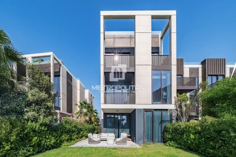 Townhouse in Jumeirah Bay Island, Jumeirah, Dubai 5 bedrooms, 674 sq.m. № 73503 - photo 1