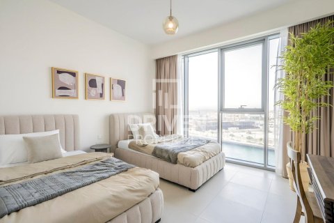 Apartment in Al Wasl, Dubai 2 bedrooms, 150.78 sq.m. № 137292 - photo 9
