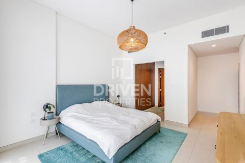 Apartment in Al Wasl, Dubai 3 bedrooms, 236.9 sq.m. № 137294 - photo 12