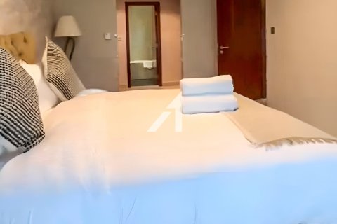 Appartement à Central Park Tower, DIFC, Dubai, 1 chambre, 104.3 m², № 63040 - photo 8