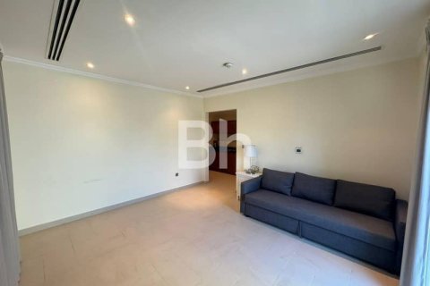 Villa in Jumeirah Park, Dubai 4 bedrooms, 808 sq.m. № 24105 - photo 8