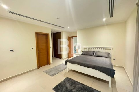 Villa in Jumeirah Park, Dubai 4 bedrooms, 808 sq.m. № 24105 - photo 10