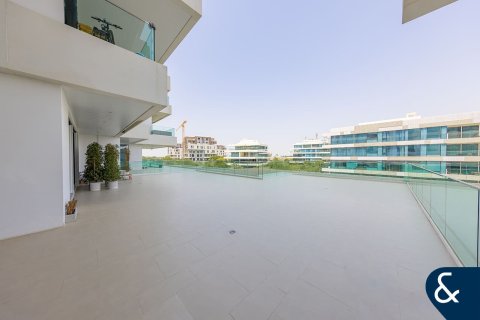 Apartment in Seventh Heaven, Al Barari, Dubai 1 bedroom, 357 sq.m. № 76361 - photo 11