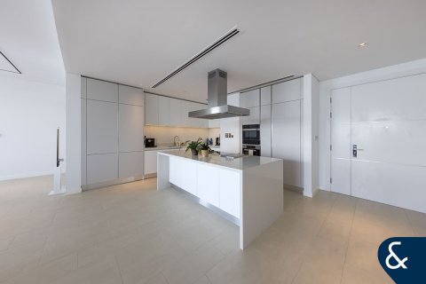 Apartment in Seventh Heaven, Al Barari, Dubai 1 bedroom, 357 sq.m. № 76361 - photo 4