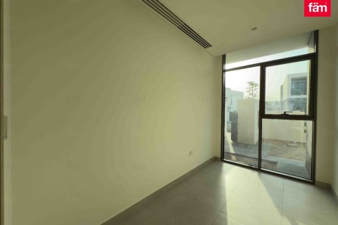 Villa in Al Furjan, Dubai 4 bedrooms, 480 sq.m. № 52419 - photo 17