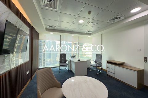 Bureau à Business Bay, Dubai, 197.9 m², № 78516 - photo 8