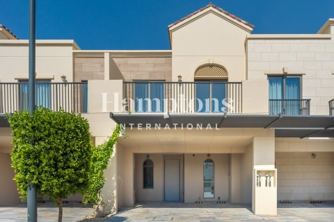 Townhouse in Hillside at Jumeirah Golf Estates, Jumeirah Golf Estates, Dubai 3 bedrooms, 264.959 sq.m. № 101414