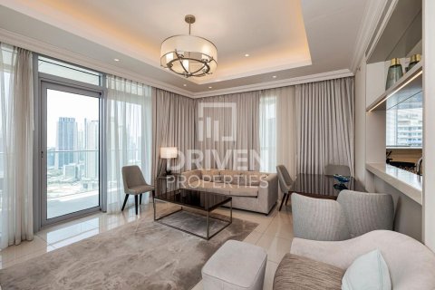 Appartement à The Address Residence Fountain Views, Downtown Dubai (Downtown Burj Dubai), Dubai, 2 chambres, 135 m², № 18749 - photo 1