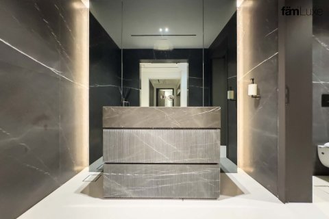 Villa en Dubai, 5 dormitorios, 1463.3 m², № 55650 - foto 24