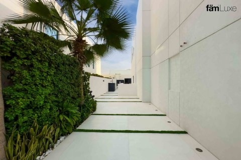 Villa en Dubai, 5 dormitorios, 1463.3 m², № 55650 - foto 17