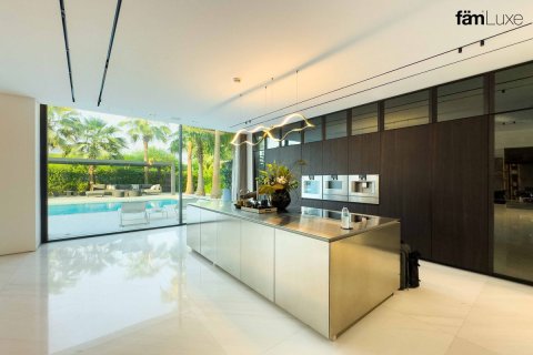 Villa en Dubai, 5 dormitorios, 1463.3 m², № 55650 - foto 14
