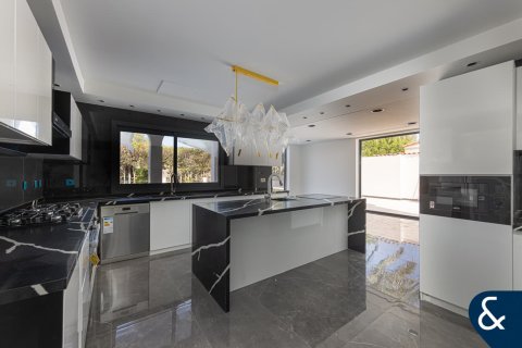 Villa in Green Community West, Green Community, Dubai 5 bedrooms, 904 sq.m. № 91548 - photo 7