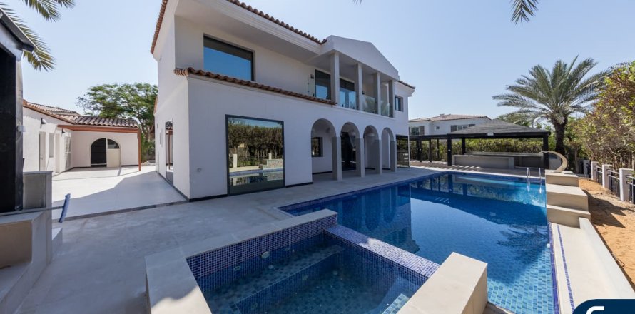 Villa in Green Community West, Green Community, Dubai 5 bedrooms, 904 sq.m. № 91548