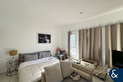 Снять в аренду виллу в The Springs, Дубай: 3 спальни, 228м², № 91547 - фото 7