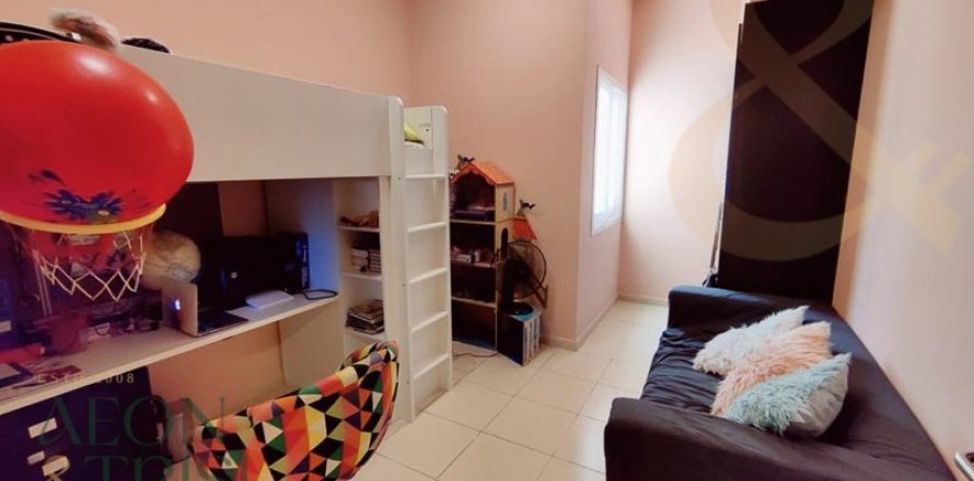 Apartamento en Queue Point, Dubai Land, Dubai, 3 dormitorios, 142 m², № 61003