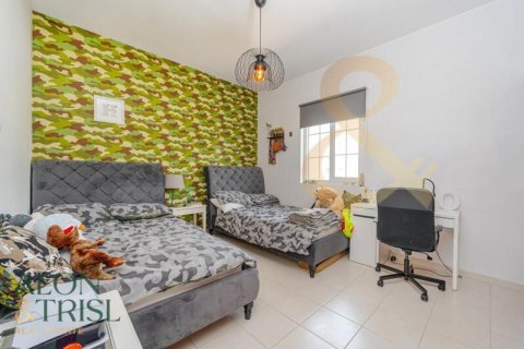 Villa en Mirador La Coleccion, Arabian Ranches, Dubai, 4 dormitorios, 783 m², № 60973 - foto 5