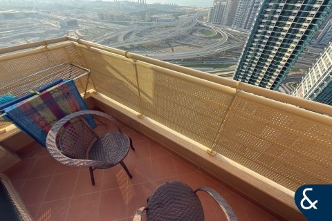 Apartment in Jumeirah Lake Towers, Dubai 2 bedrooms, 111 sq.m. № 74626 - photo 10
