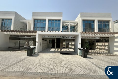 Villa en Al Furjan, Dubai, 3 dormitorios, 198 m², № 74624 - foto 4
