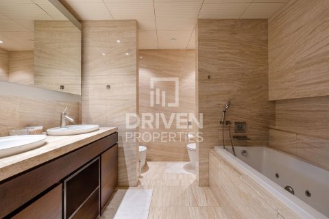 Apartment in Downtown Dubai (Downtown Burj Dubai), Dubai 2 bedrooms, 165.09 sq.m. № 126466 - photo 14