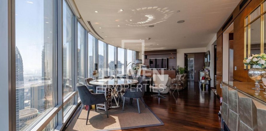 Apartment in Downtown Dubai (Downtown Burj Dubai), Dubai 2 bedrooms, 165.09 sq.m. № 126466