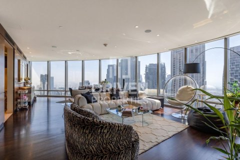 Apartment in Downtown Dubai (Downtown Burj Dubai), Dubai 2 bedrooms, 165.09 sq.m. № 126466 - photo 4
