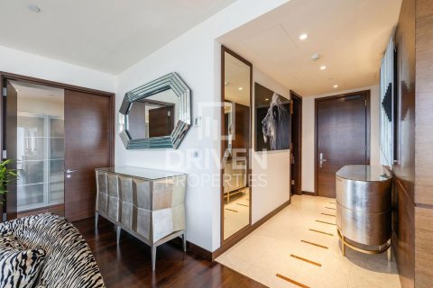 Apartment in Downtown Dubai (Downtown Burj Dubai), Dubai 2 bedrooms, 165.09 sq.m. № 126466 - photo 7