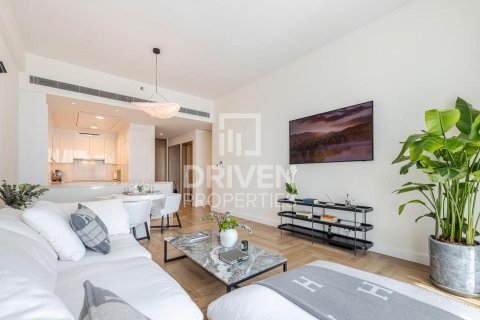 Квартира в Аль-Васле, Дубай, 2 спальни, 132м², № 86714