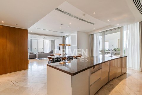 Apartment in Jumeirah Village Circle, Dubai 4 bedrooms, 512 sq.m. № 86695 - photo 10