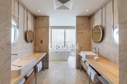 Apartment in Jumeirah Village Circle, Dubai 4 bedrooms, 512 sq.m. № 86695 - photo 17