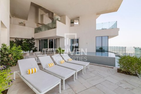 Apartment in Jumeirah Village Circle, Dubai 4 bedrooms, 512 sq.m. № 86695 - photo 3