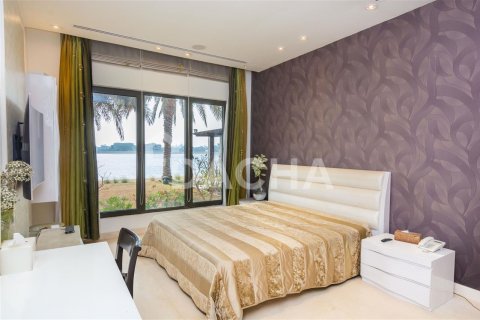 Villa en Palm Jumeirah, Dubai, 6 dormitorios, 836.1 m², № 6756 - foto 14