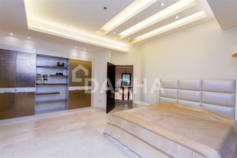Villa en Palm Jumeirah, Dubai, 6 dormitorios, 836.1 m², № 6756 - foto 25