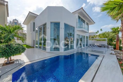 Villa en Palm Jumeirah, Dubai, 4 dormitorios, 538.8 m², № 6754 - foto 17