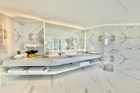 Villa en Palm Jumeirah, Dubai, 4 dormitorios, 538.8 m², № 6754 - foto 7