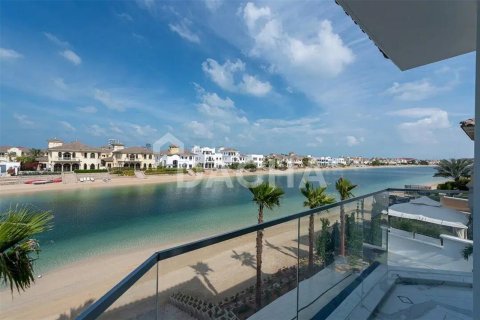 Villa en Palm Jumeirah, Dubai, 4 dormitorios, 538.8 m², № 6754 - foto 20