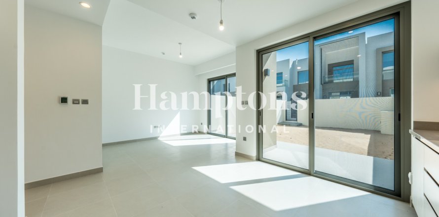 Villa in Arabian Ranches 2, Dubai 3 bedrooms, 189.058 sq.m. № 72028