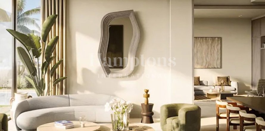 Villa in Dubai 4 bedrooms, 395.813 sq.m. № 72030